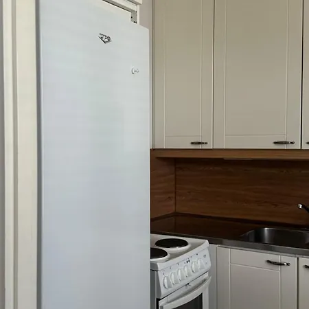Apartman Parvekkeellinen Yksioe Autopaikalla *